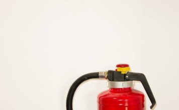 Po co przeprowadza się legalizację gaśnicy?