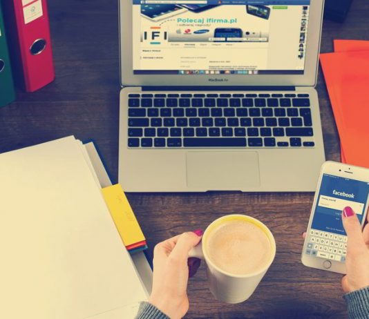 Reklama na Facebooku- w jaki sposób ją przeprowadzić?