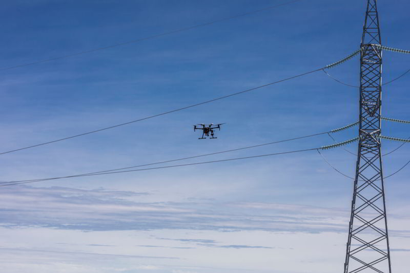  Inspekcje dronem – inspekcja linii elektroenergetycznej 